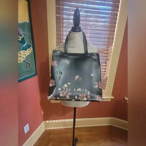 Ted Baker PVC Tote - Picture 9 of 16